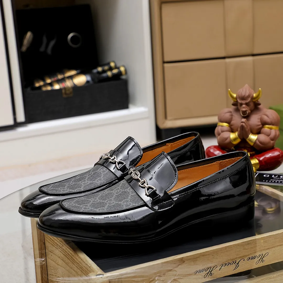 Men's men's shoes 💰420 🆘【GUCCI】Gucci ·🐂里· Hot-selling pea shoes top brand luxury, top quality, the latest fashion pea shoes. The upper is made of original first-layer cowhide. (Full first-layer water-dyed 🐂 leather·inner). The original stylish and stylish soft rubber wear-resistant and non-slip outsole is light and comfortable on the foot, available in 3 colors! Matching code: 38 / 45